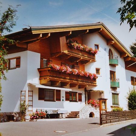 Pension Wolfsegg เคิร์ชแบร์ก อิน ทิโรล ภายนอก รูปภาพ