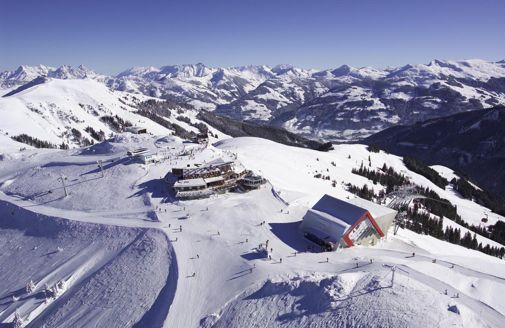 Pension Wolfsegg เคิร์ชแบร์ก อิน ทิโรล ภายนอก รูปภาพ
