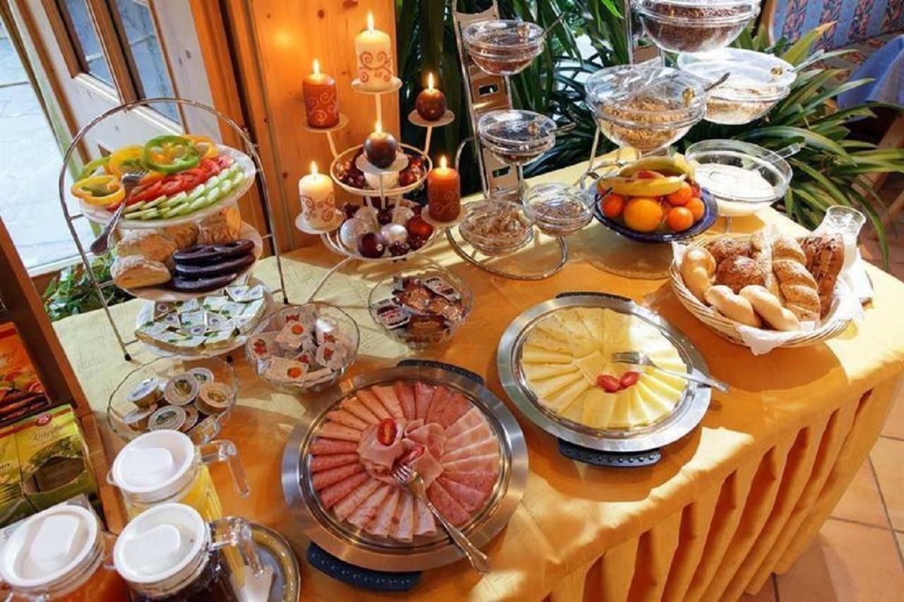 Pension Wolfsegg เคิร์ชแบร์ก อิน ทิโรล ภายนอก รูปภาพ